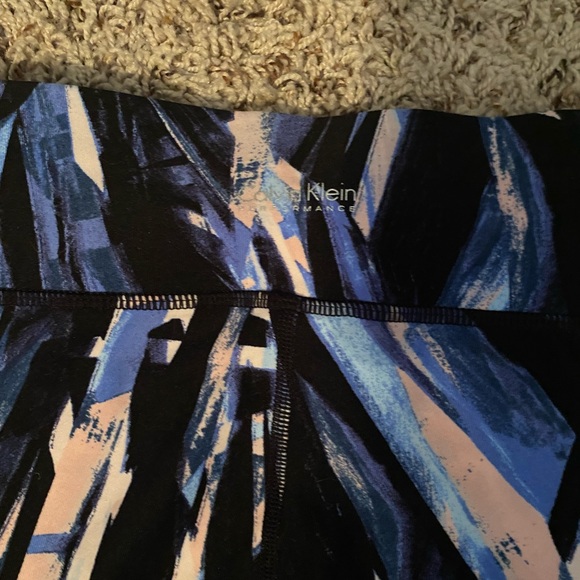 New Calvin Klein Workout Pants - Picture 6 of 6